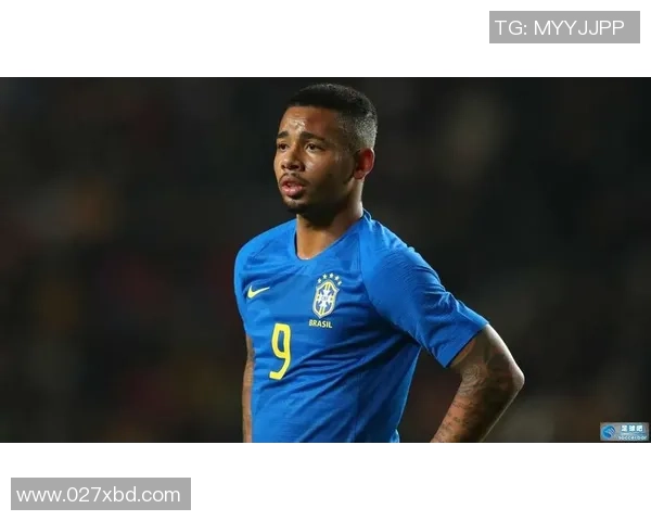 从贫困到豪门 这些足球明星曾经历艰难的成长历程