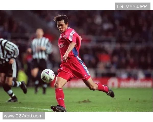 从绿茵场到政坛舞台足球球星转型参政背后的故事与启示