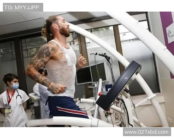 拉莫斯独特纹身背后的故事及其与足球生涯的深刻联系